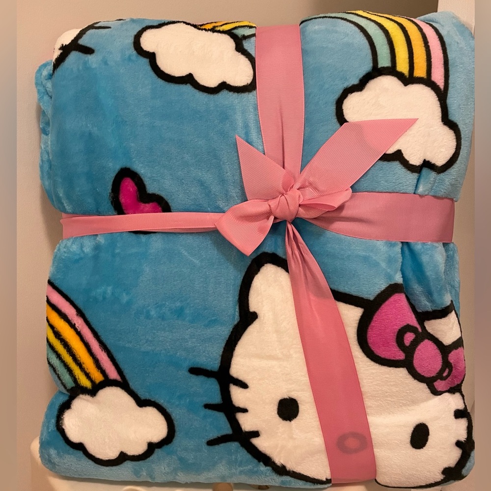 Hello kitty rainbow blanket queen size
